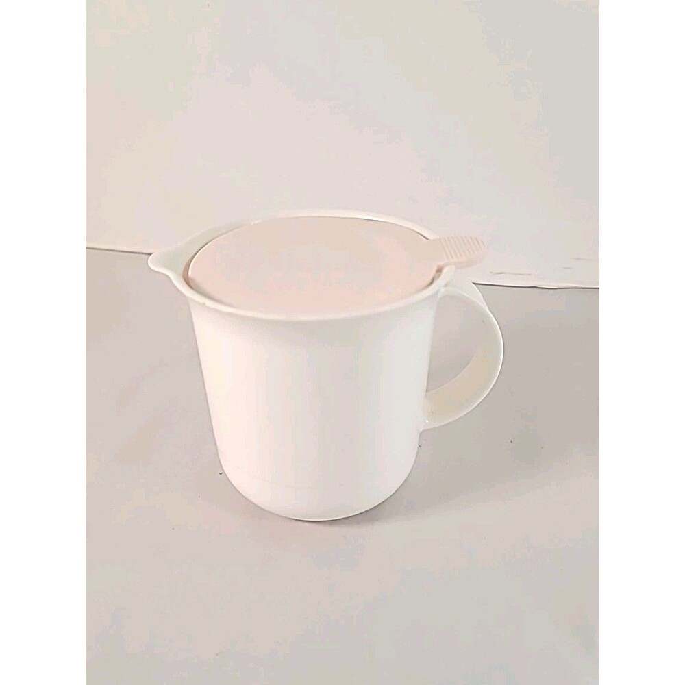 Vintage Tupperware Pale Pink lid 2311A-3  & White Creamer # 2309A-4, 12 0z.